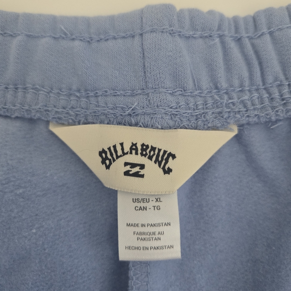 NWT Womens Billabong Fleece Logo Graphic Shorts Size XL Color Light Blue - Picture 7 of 7
